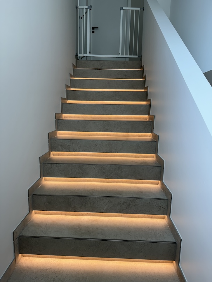 Treppe mit Beleuchtung